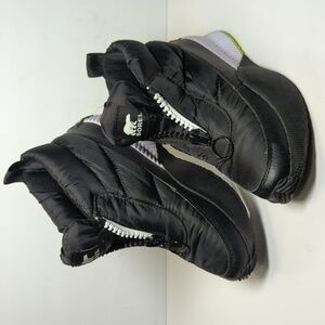 Sorel Out N About III Puffy Zip winter snow boots womans size 6 EU 37